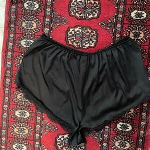 Victoria's Secret Black Lace Trim Tap Pants/Knickers Size L